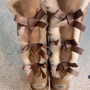 Bailey bow UGG boots